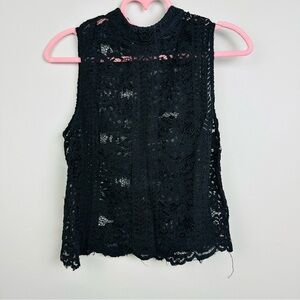 Forever 21 Black Sleeveless Lace Blouse Size Small